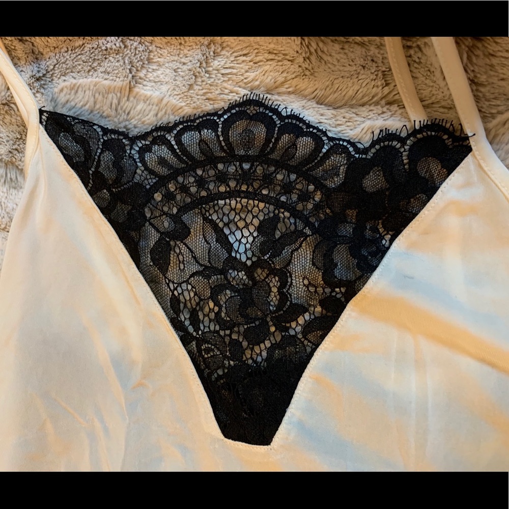 TOPSHOP Lacy Tank - Picture 4 of 5